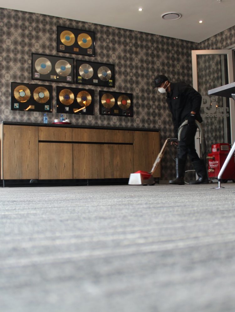 52522658_1950992505209329_2002954588285566976_n